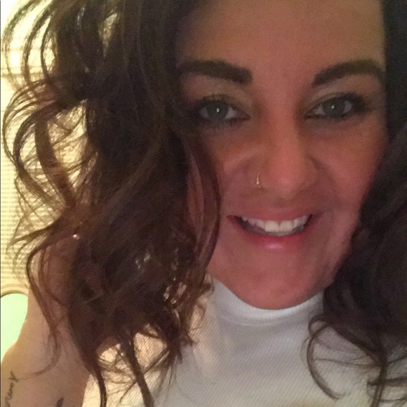 Meet your Posher, Samantha - Picture 3 of 7